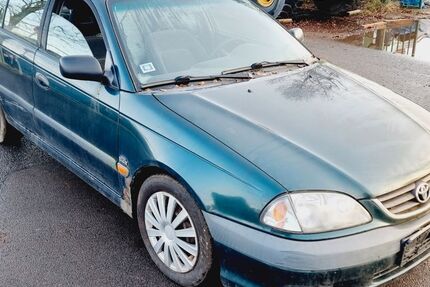 Toyota Avensis 169.878 km 1.200 &euro; Berlin 13629