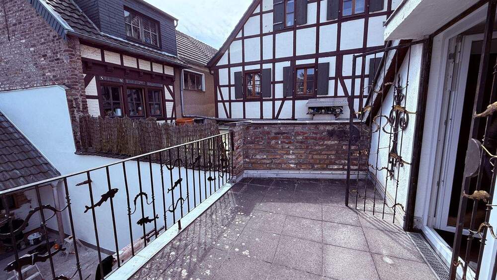 Gewerbeobjekt Köln Zündorf - 8 Zimmer, 234 m&sup2;, 3.000&euro; | Angebot:26346351