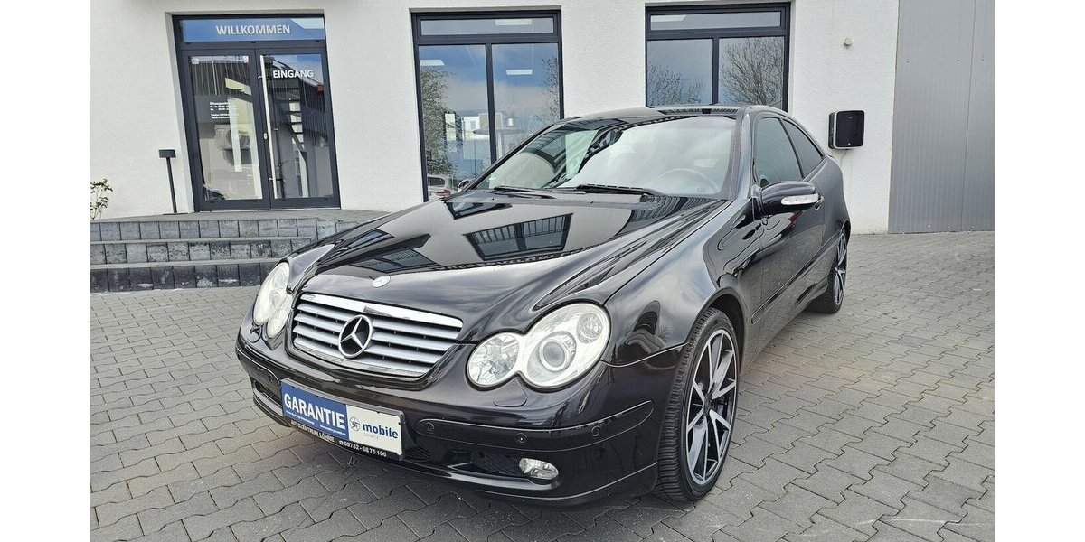 Mercedes-Benz CL 180 K Sportcoupe Sportpaket LEDER 240.109 km 3.790 &euro; Löhne 32584