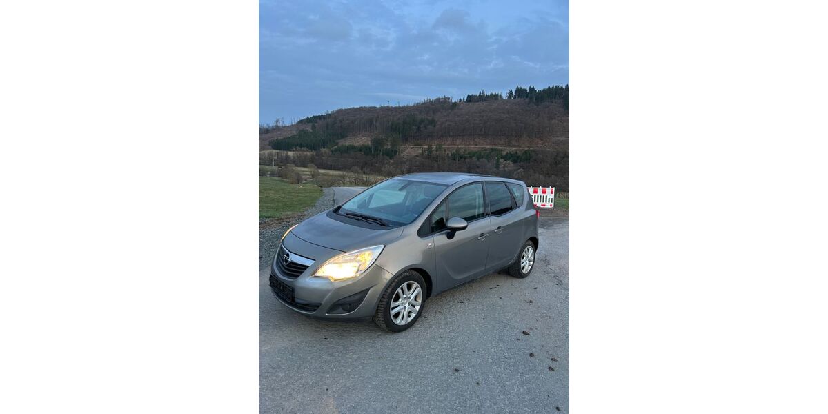 Opel Meriva 168.000 km 3.199 &euro; Korbach 34497