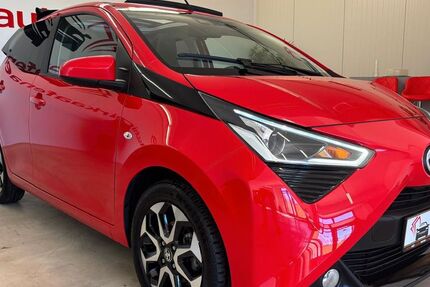 Toyota Aygo (X) 61.700 km 10.990 &euro; Dillingen 66763