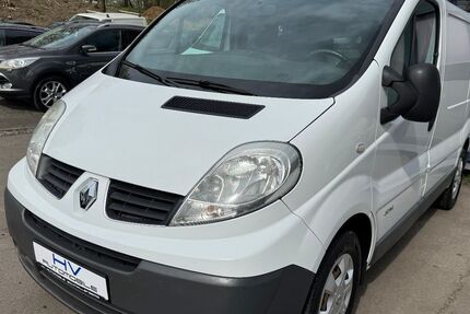 Renault Trafic 156.891 km 6.550 &euro; Schmallenberg 57392