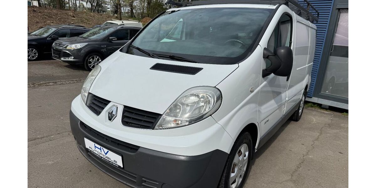 Renault Trafic 156.891 km 6.550 &euro; Schmallenberg 57392