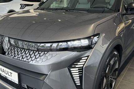 Renault Scenic E-TECH 18.232 km 40.290 &euro; Dresden 01257