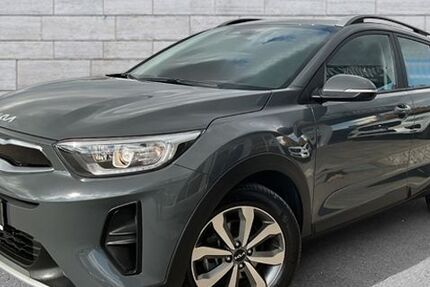 Kia Stonic 38.000 km 18.790 € Augsburg 86179