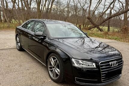 Audi A8 61.950 km 32.000 &euro; Luckenwalde 14943