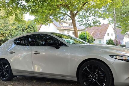 Mazda 3 40.000 km 19.950 &euro; Stuttgart 70195
