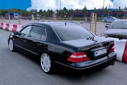 Lexus LS 430 296.000 km 15.000 € Warsaw 