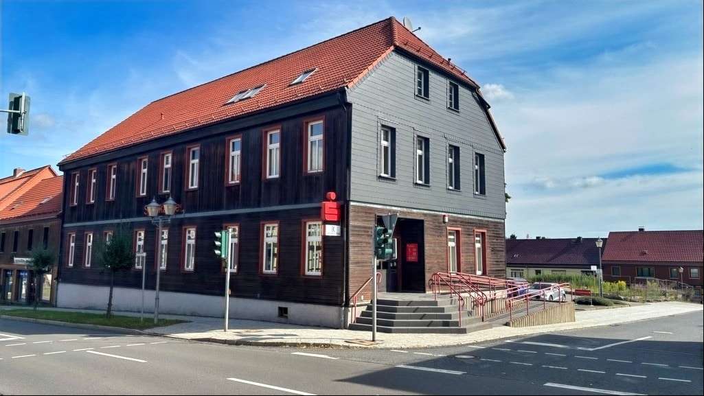 Haus zum Kaufen in Hasselfelde 229.000 € 241 m² 9 zimmer