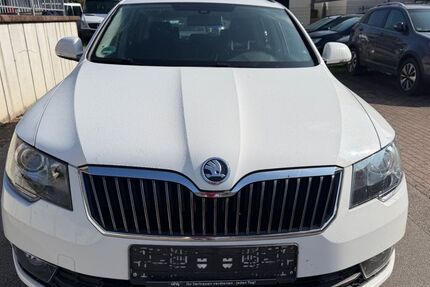 Skoda Superb 261.000 km 4.699 &euro; Freudenstadt 72250