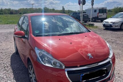 Peugeot 208 88.555 km 7.500 &euro; Haßloch 67454