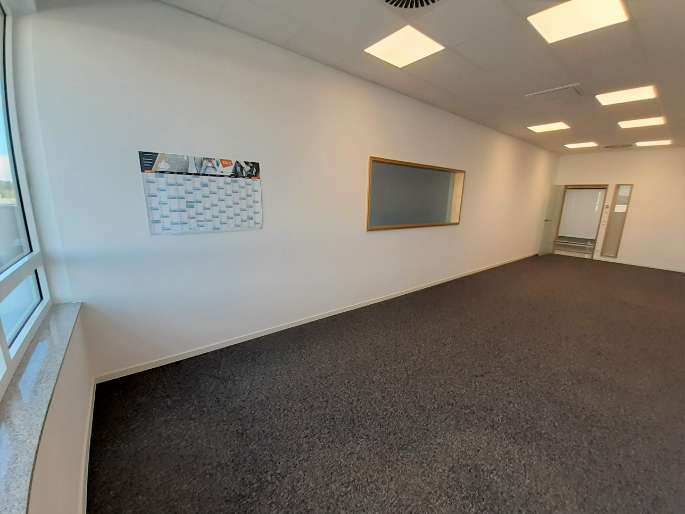 Gewerbeobjekt Neutraubling - 1.794&euro; | Angebot:26666189