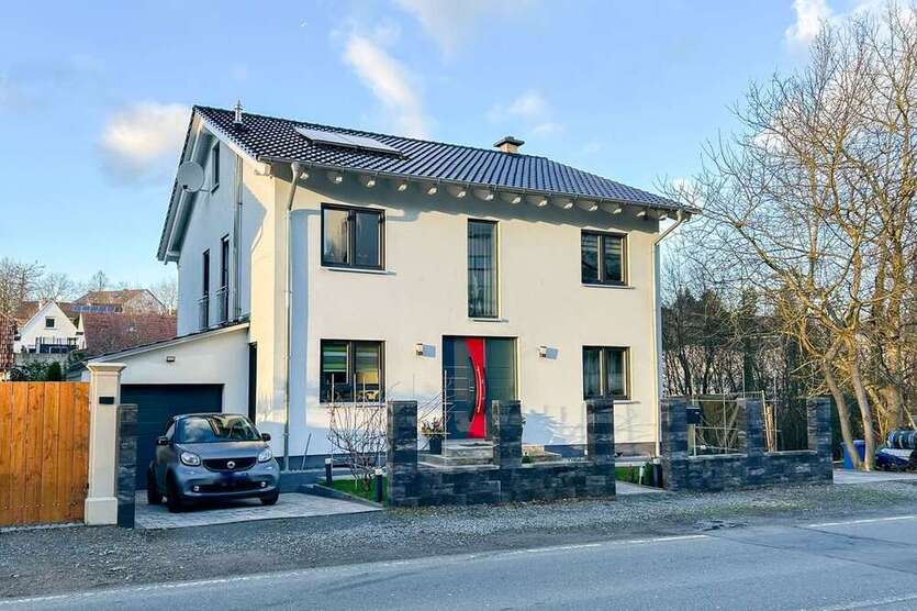 Haus zum Kaufen in Reinheim 695.000 € 187.76 m²