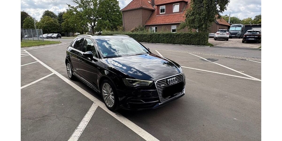 Audi A3 136.000 km 12.990 &euro; Herford 32052