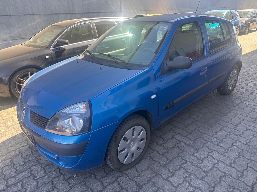 Renault Clio 177.000 km 990 € Hanau 63452
