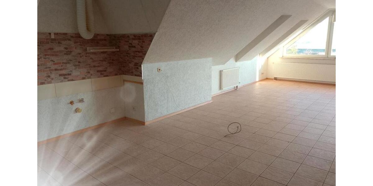 Etagenwohnung Ahrensfelde - 2 Zimmer, 140 m&sup2;, 1.500&euro; | Angebot:26398626