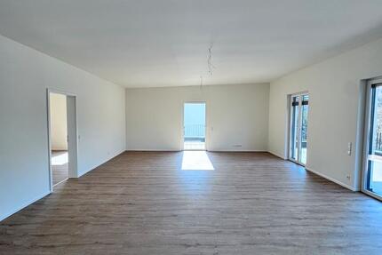 Haus Gummersbach - 3.5 Zimmer, 146 m&sup2;, 1.900&euro; | Angebot:25363993