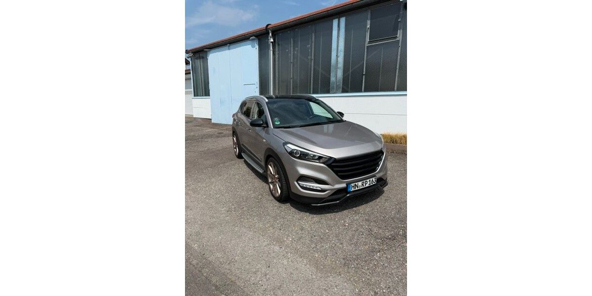 Hyundai TUCSON 126.000 km 13.200 &euro; Ilsfeld 74360