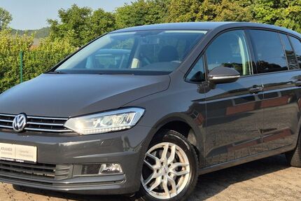 VW Touran 140.000 km 16.380 € Ludwigsau 36251