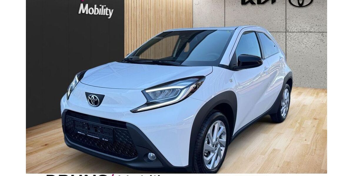Toyota Aygo (X) 4.500 km 17.390 € Quakenbrück 49610