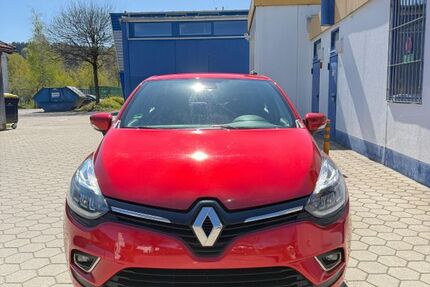 Renault Clio 71.000 km 7.699 &euro; München 80933