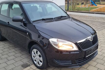 Skoda Fabia 99.628 km 5.890 &euro; Chemnitz 09125