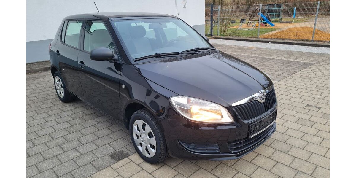Skoda Fabia 99.628 km 5.890 &euro; Chemnitz 09125