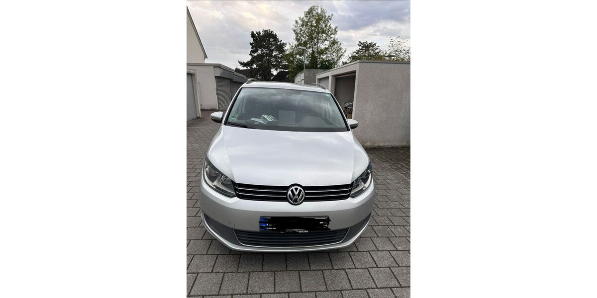 VW Touran 149.454 km 6.500 &euro; Eschborn 65760