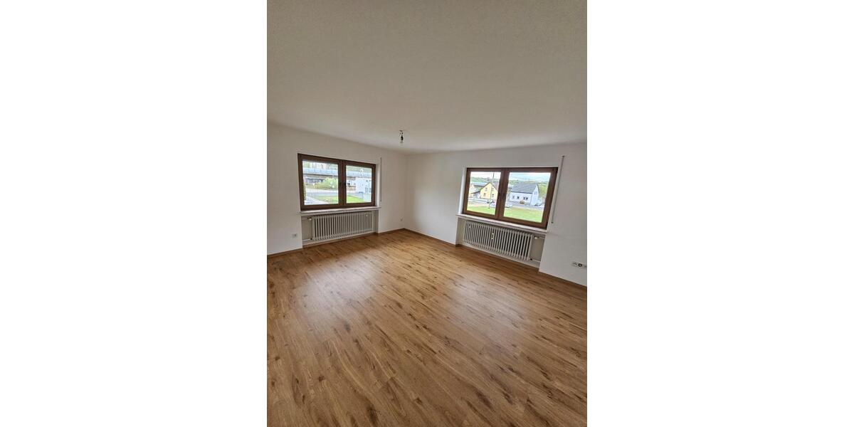 Etagenwohnung Irrel - 4 Zimmer, 110 m&sup2;, 1.200&euro; | Angebot:26237379