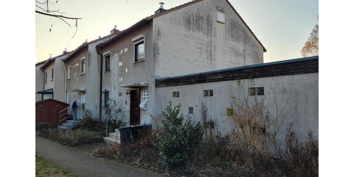 Reihenhaus Norderstedt Glashütte - 6 Zimmer, 150 m&sup2;, 400.000&euro; | Angebot:27290328