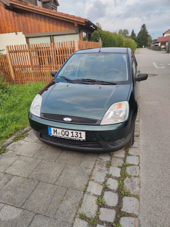 Ford Fiesta 171.360 km 1.300 € Grasbrunn 85630