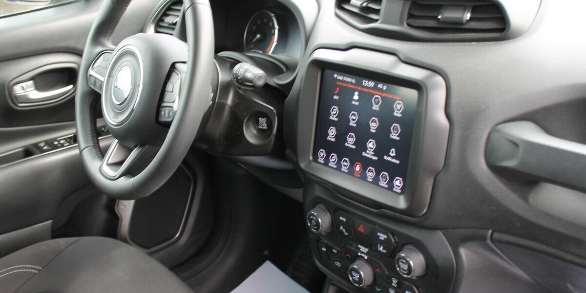 Jeep Renegade Limited 1.0 T3 SHZ * ACC * PDC * LED 108.921 km 11.950 &euro; Badem 54657