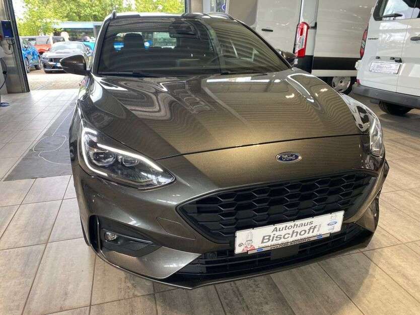 Ford Focus 54.300 km 16.480 € Neumünster 24539