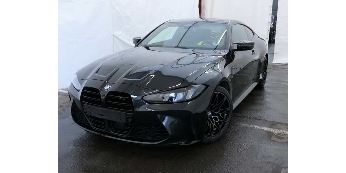 BMW M4 25.300 km 82.830 &euro; Paderborn 33100