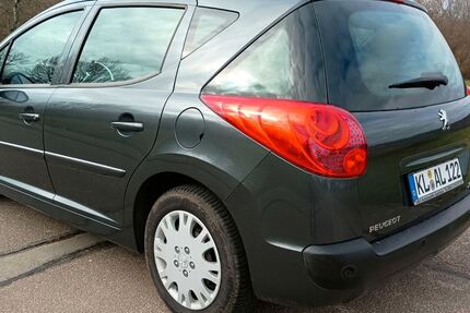 Peugeot 207 161.000 km 2.300 &euro; Ohmbach 66903