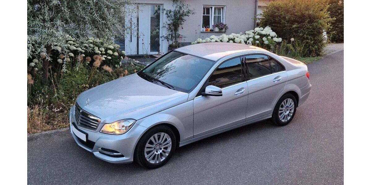 Mercedes-Benz C 200 95.500 km 11.900 &euro; Freudenburg (Trier-Saarburg) 54450