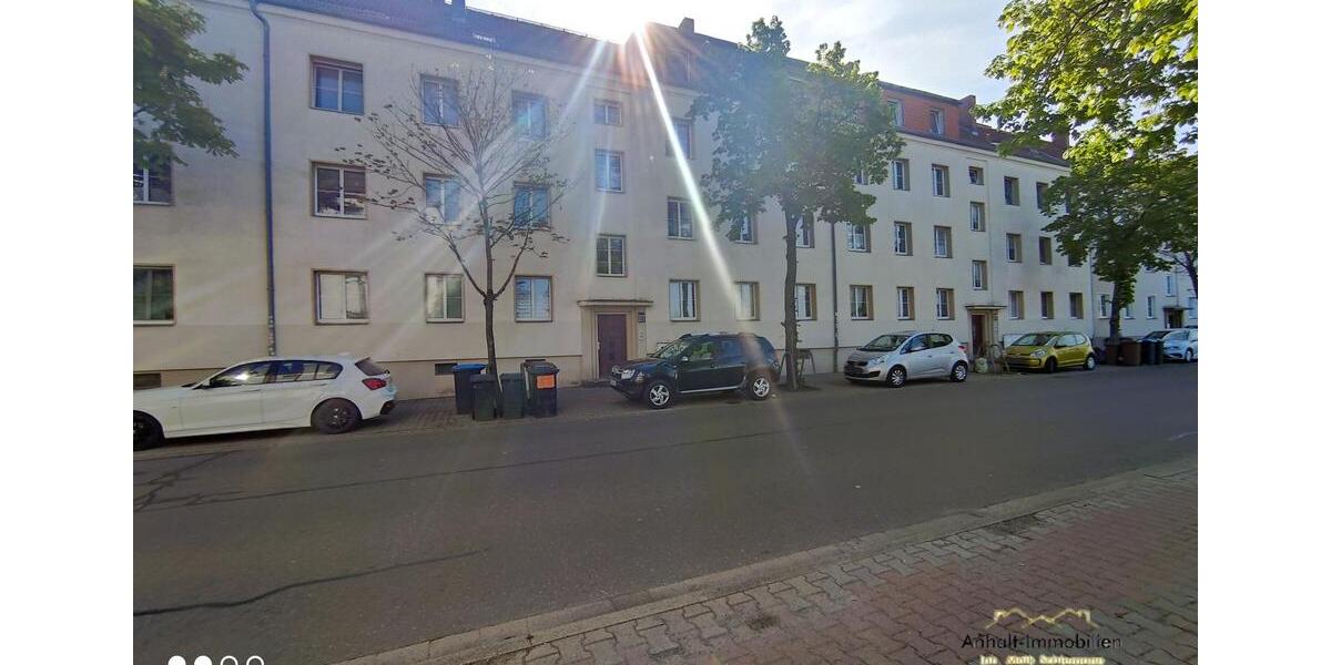 Erdgeschoßwohnung Bitterfeld-Wolfen Bitterfeld - 2 Zimmer, 45 m&sup2;, 320&euro; | Angebot:26663795