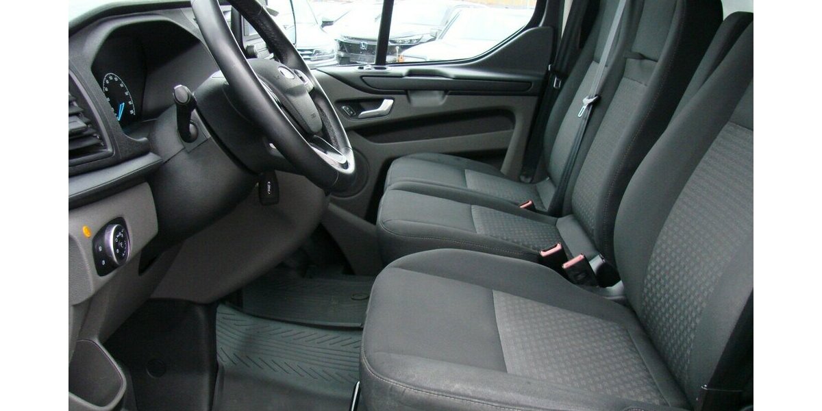 Ford Transit Custom Titanium 320 L2 H2 Behindertengerec 46.628 km 37.980 &euro; Falkensee 14612
