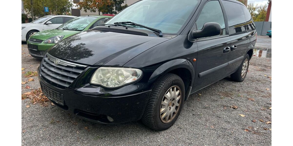 Chrysler Voyager 200.000 km 2.499 &euro; Dresden 01187