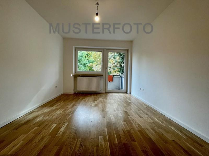 Dachgeschoßwohnung München Ludwigsvorstadt-Isarvorstadt - 2 Zimmer, 61 m&sup2;, 1.378&euro; | Angebot:25100074