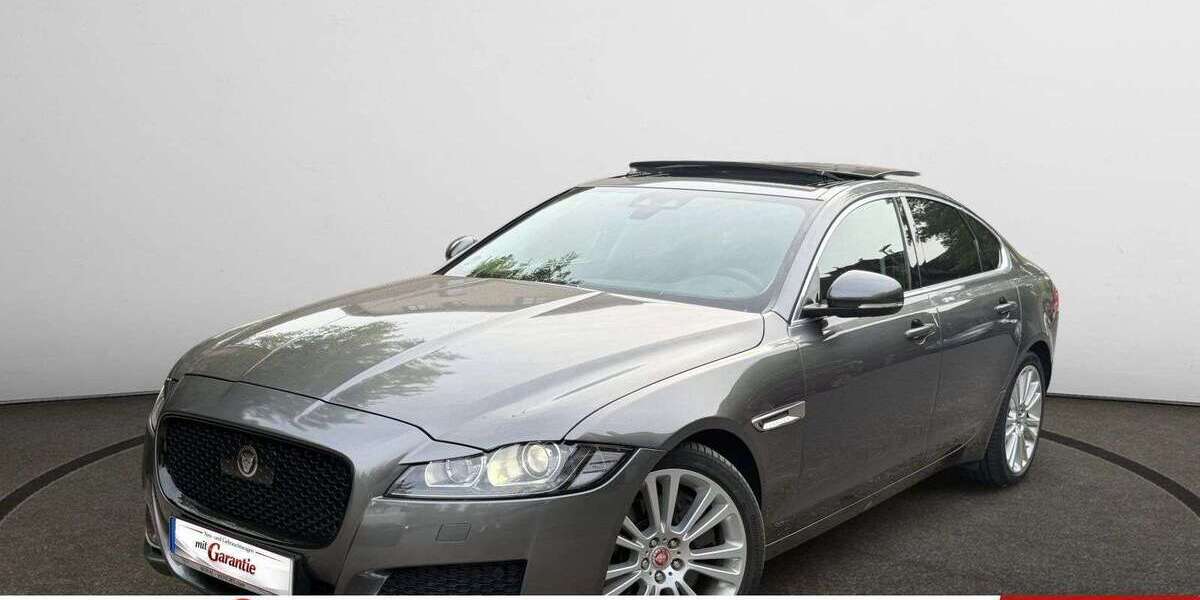 Jaguar XF 66.887 km 18.999 &euro; Köln 50829