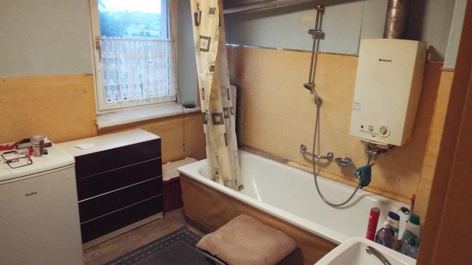 HofSaale 2-Zimmer , Küche , Bad mit eventueller GArtennutzung 2 zimmer