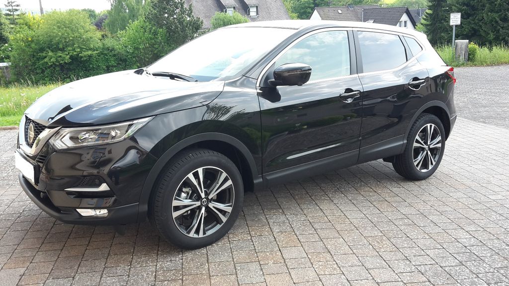 Nissan Qashqai 51.000 km 15.900 &euro; Idar-Oberstein 55743