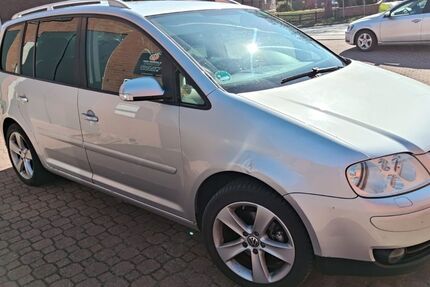 VW Touran 226.000 km 3.600 &euro; Gandesbergen 27324