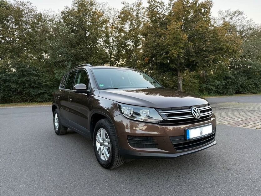 VW Tiguan 130.765 km 10.700 € Senftenberg 01968