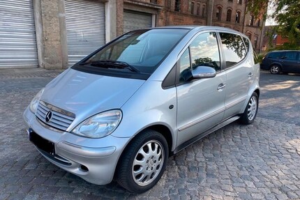 Mercedes-Benz A 160 154.000 km 1.100 € Berlin 10178