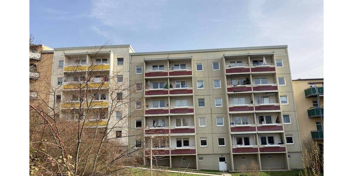 Etagenwohnung Gera Innenstadt - 2 Zimmer, 53 m&sup2;, 300&euro; | Angebot:26433638