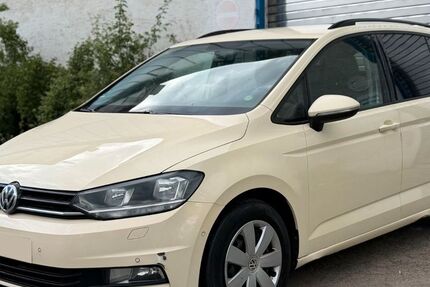 VW Touran 580.000 km 3.400 &euro; Frankfurt Am Main 60588