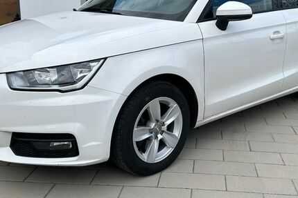 Audi A1 130.000 km 10.299 &euro; Painten 93351
