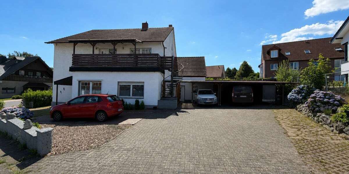Großzügiges Zweifamilienhaus mit Einliegerwohnung und neuer Heizung - Mehrfamilienhaus, Wohnhaus Hüllhorst | Angebot:27254380